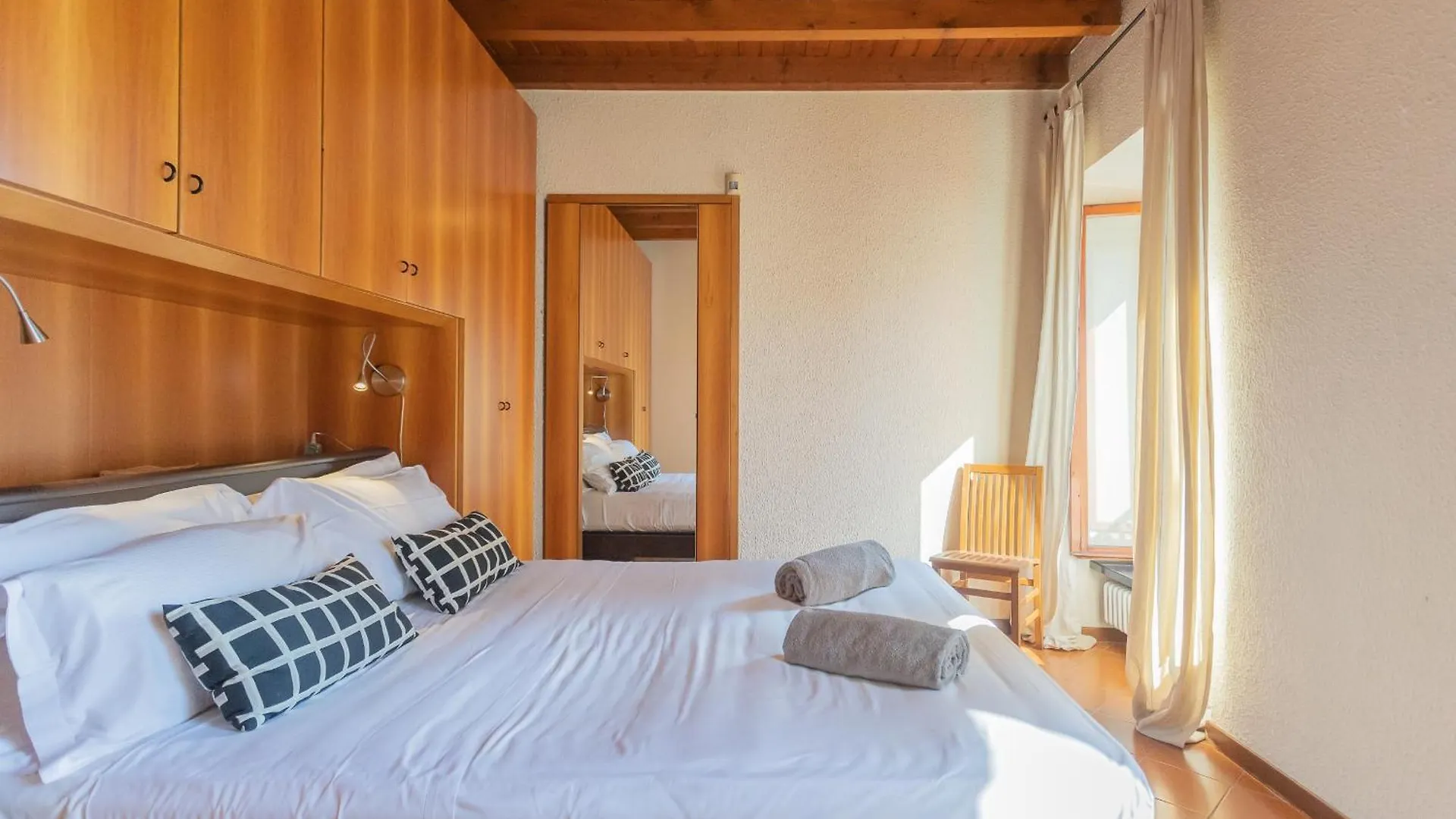 Front Lake Apartment With Private Funicular By Rent All Como